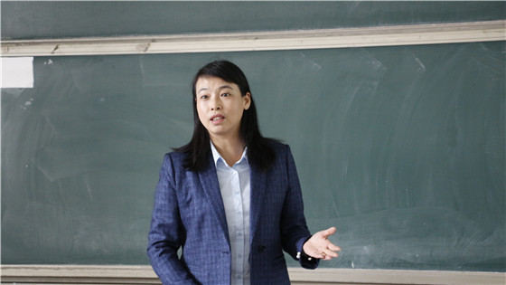 1b7200935d84e0c3a069cecbfe10e865.jpg 2018年4月12日本学期能环名师讲堂第二讲 (3)_副本.jpg