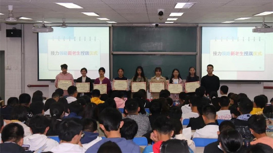 3314aab19eca7d238322a6416acfc3f0.jpg 大学6.jpg