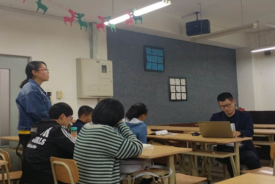 749f39ab8f8b341e85bfcd74058dbf60.jpg 20171009新生对话课——我的大学观 (12)_副本.jpg