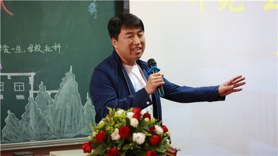 e4aaff129c956219421afa23996e434c.jpg 研究生员工代表潘建通感言_副本.jpg