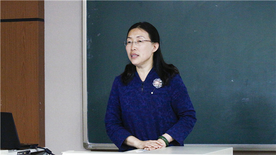2d0b1a7175120df7c6f890e755e348ff.jpg 张颖_副本.jpg