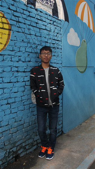 ef68a6f16974d2dc1b1e2a18a234de9a.jpg 生活照1_副本.jpg