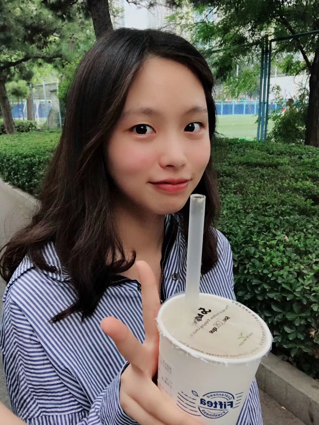 f510c579760cbde6f2c2988320b0b84f.jpg 龙芝琳-41604636-照片.jpg