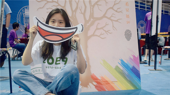 8021baf10067629abdd6a9112842af35.jpg 龙芝琳-41604636-生活照片一_副本.jpg