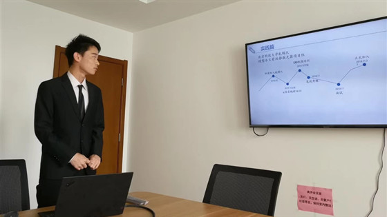 6763fa15c03e55e2c63a7ed6670a02bc.jpg 张明宝1_副本.jpg